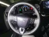 Фото 15 - Toyota Camry