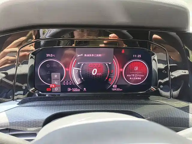Volkswagen Golf GTI 2021 380TSI DSG GTI — фото 4