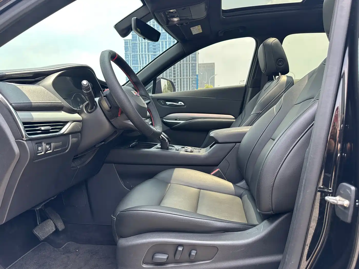 Cadillac XT4 2020 28T FWD Leading Trim фото 11