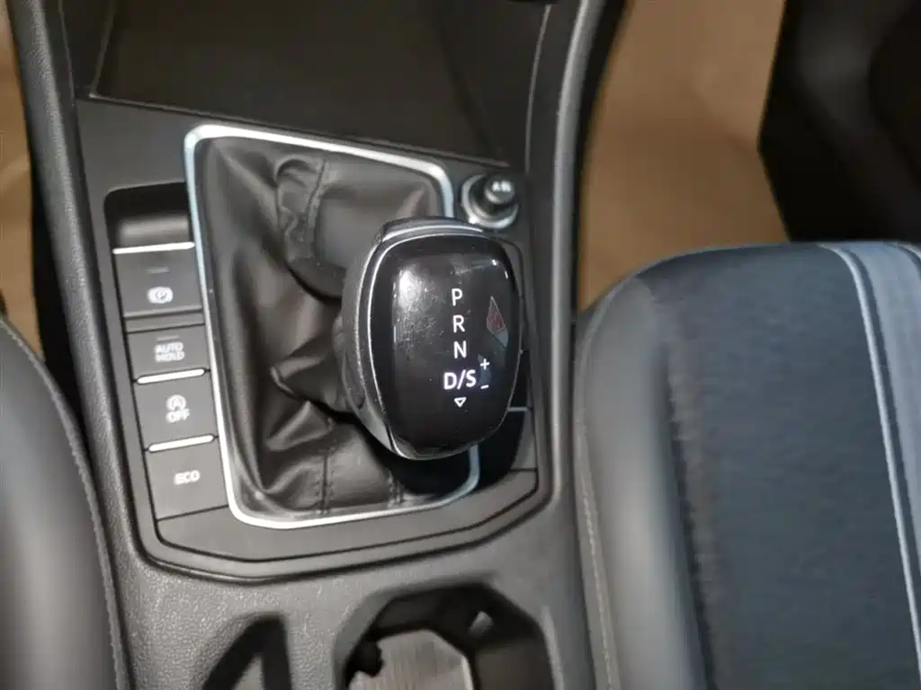 Volkswagen Sagitar 2024 200TSI DSG Flying Edition фото 14
