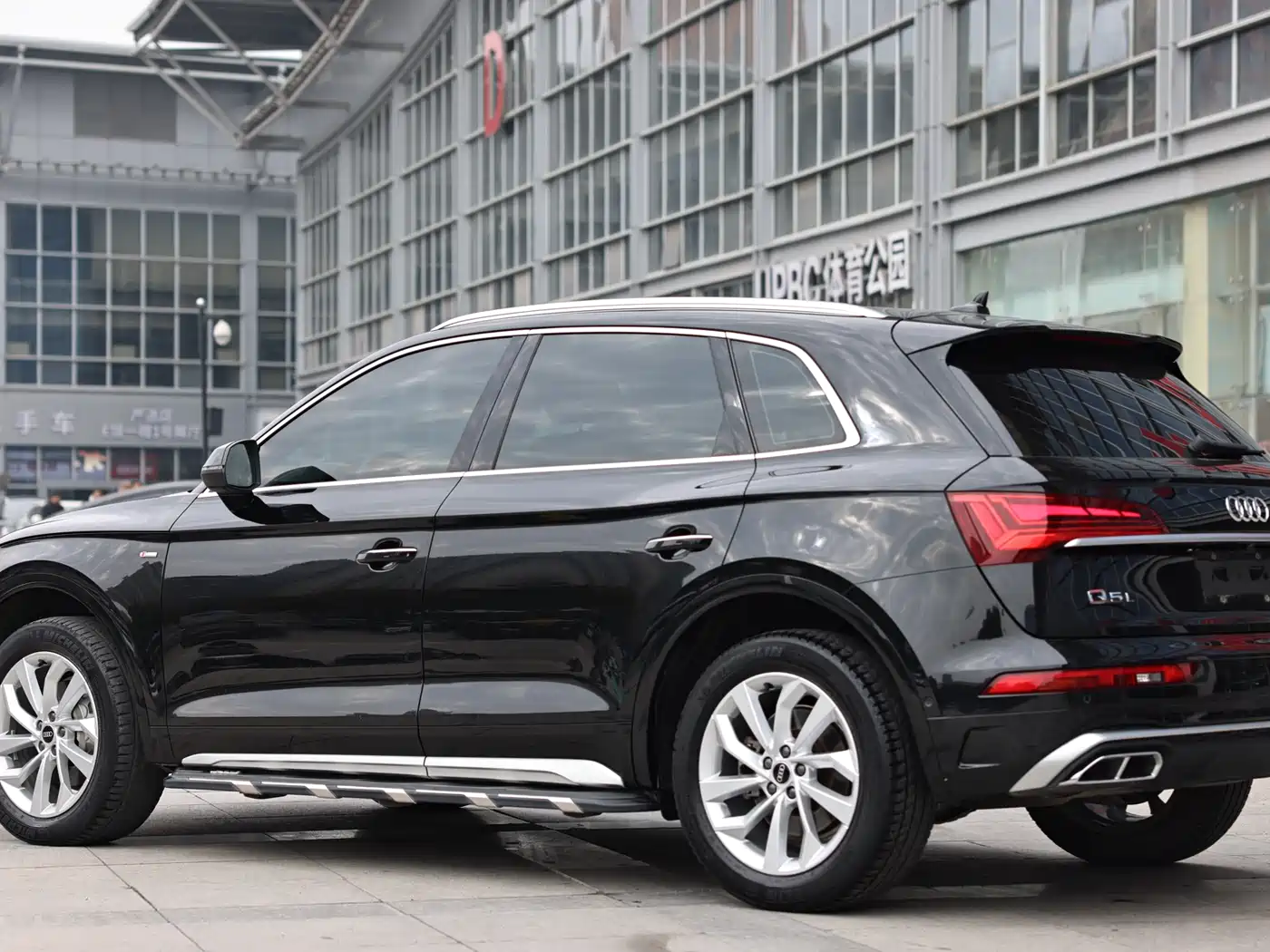 Audi Q5L 2022 Facelift 40T Luxury Dynamic фото 5