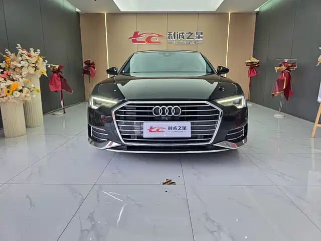 Audi A6L 2022 40 TFSI Luxury Dynamic — фото 2
