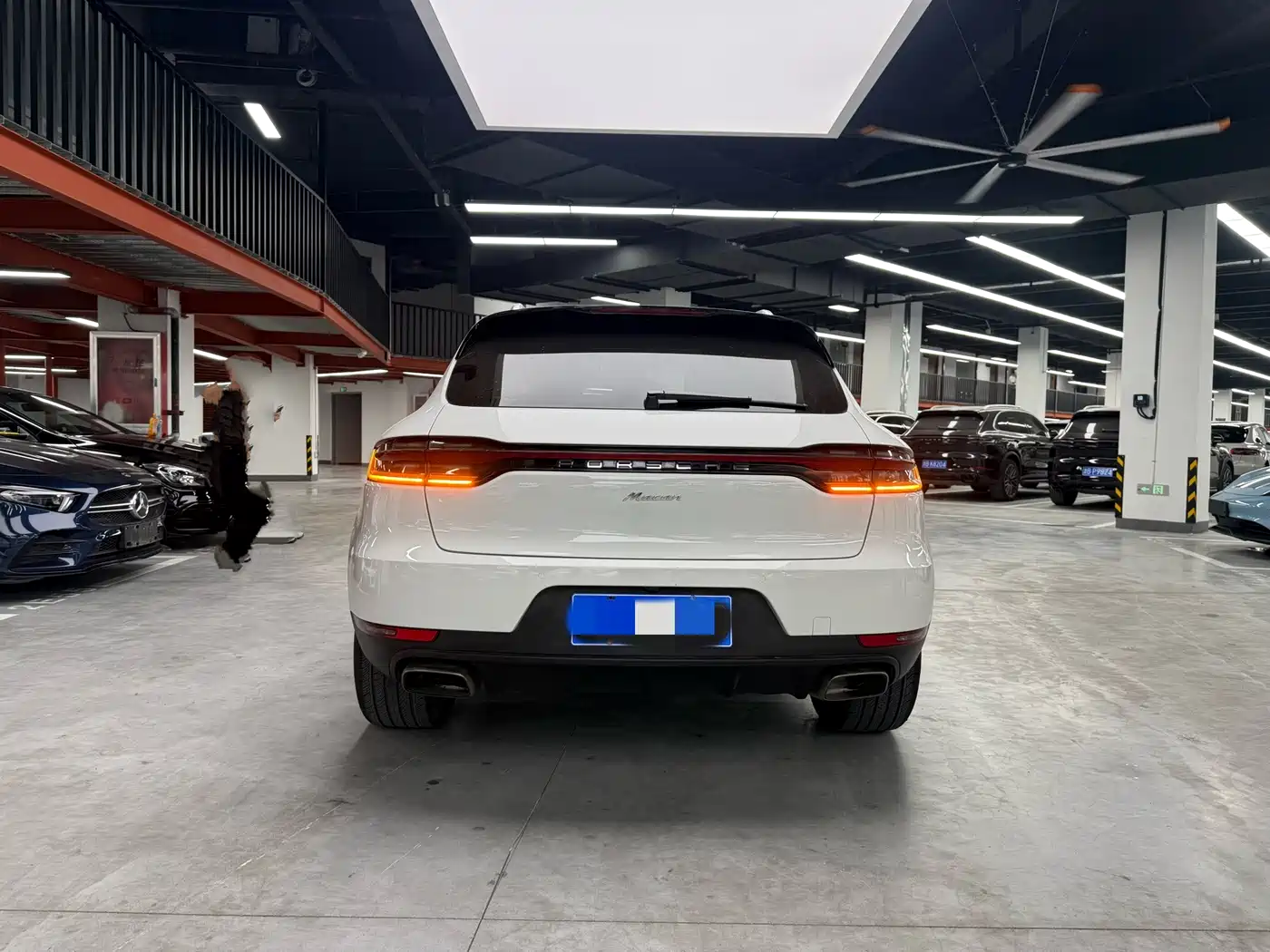 Фото 25 - Porsche Macan
