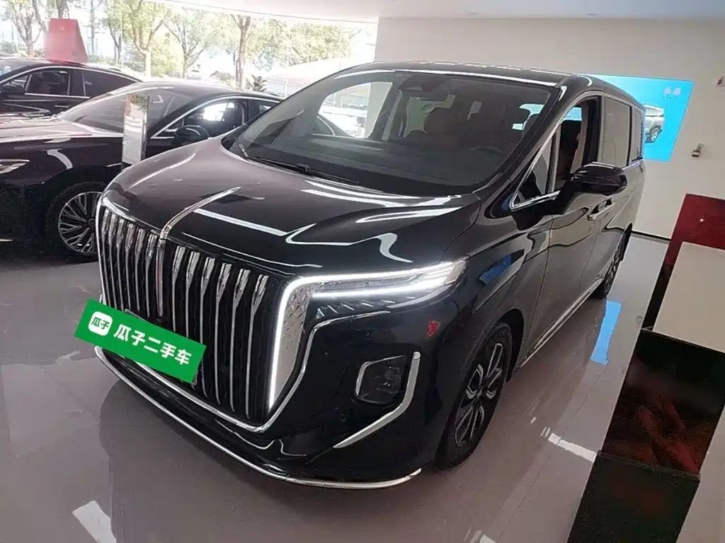 Фото 1 - Hongqi HQ9
