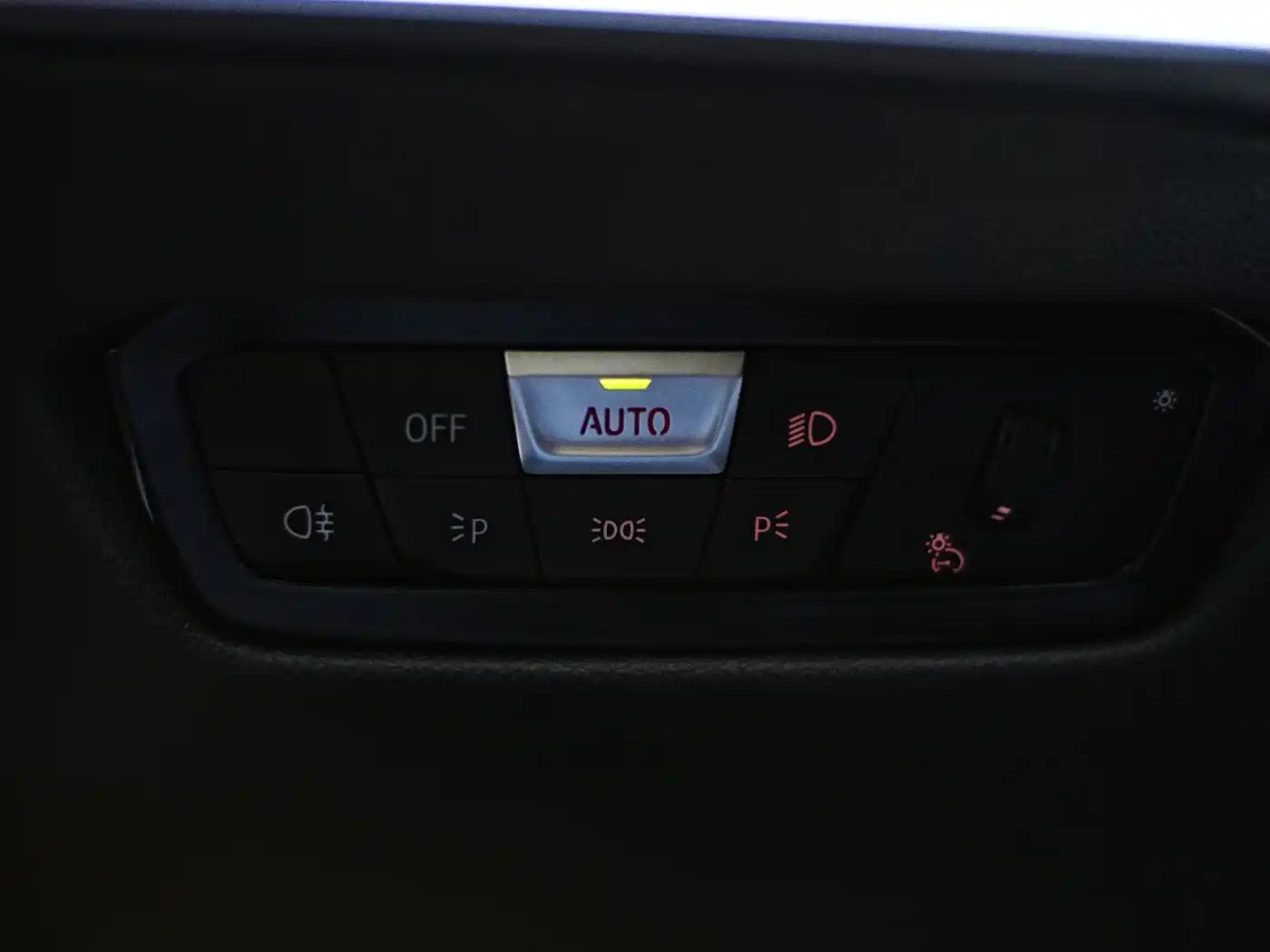 BMW 3 Series 2023 320Li M Sport Package фото 14