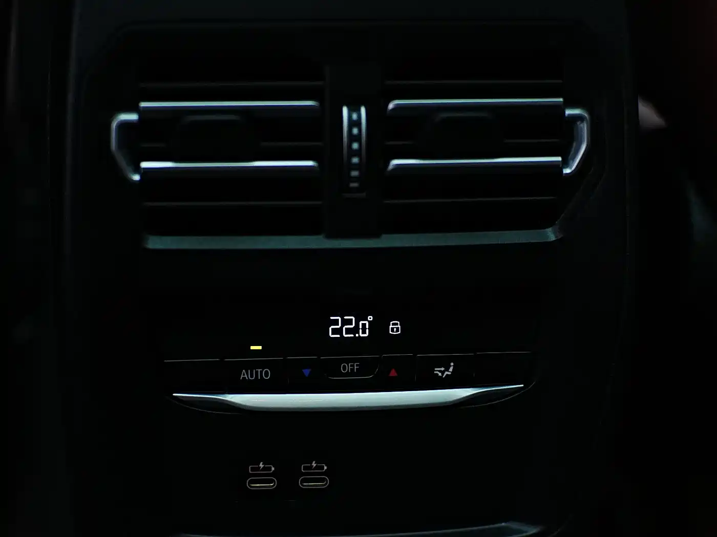 BMW 3 Series 2023 320Li M Sport Package фото 15