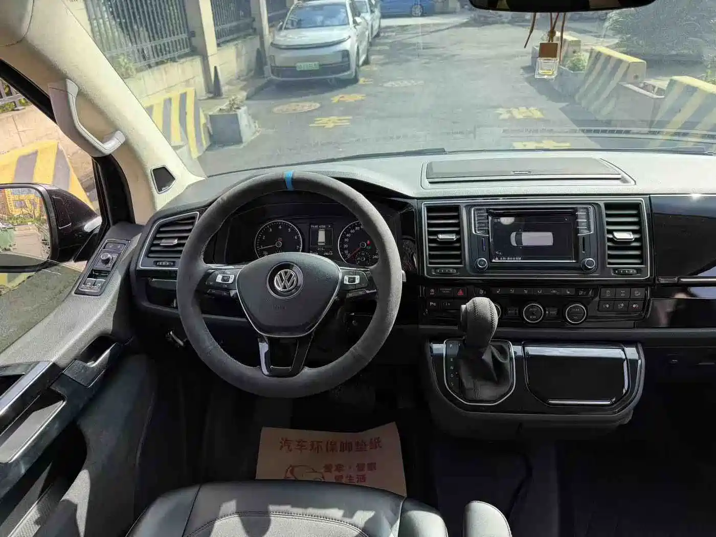 Volkswagen Multivan 2017 2.0TSI 4WD Explorer 7-seater фото 7