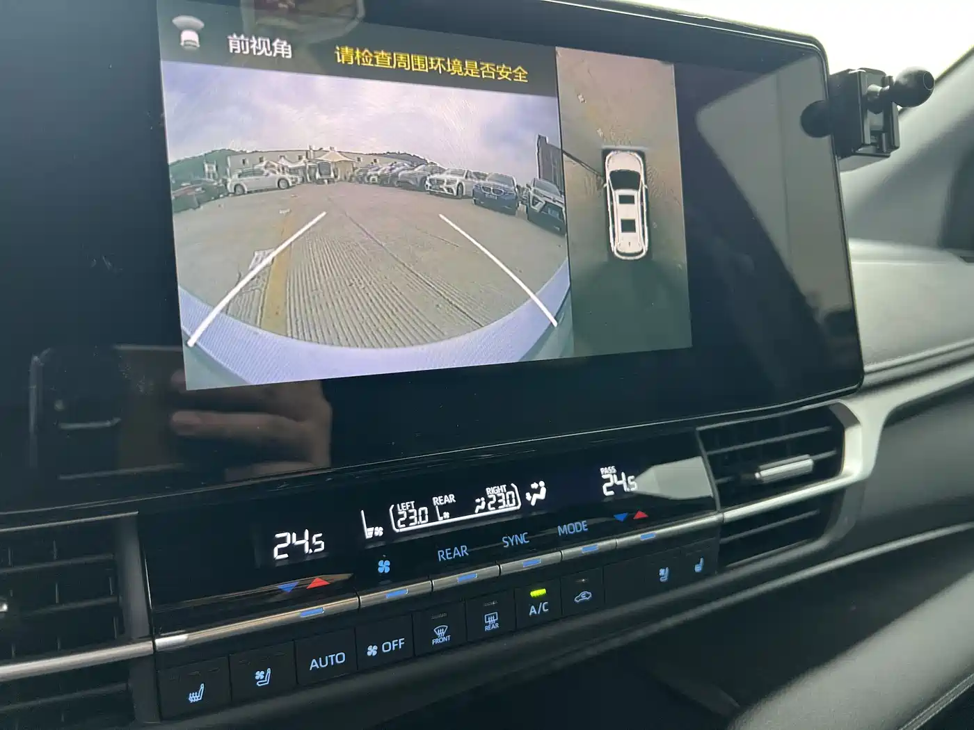 Toyota Sienna 2021 2.5L Hybrid Premium Edition фото 14