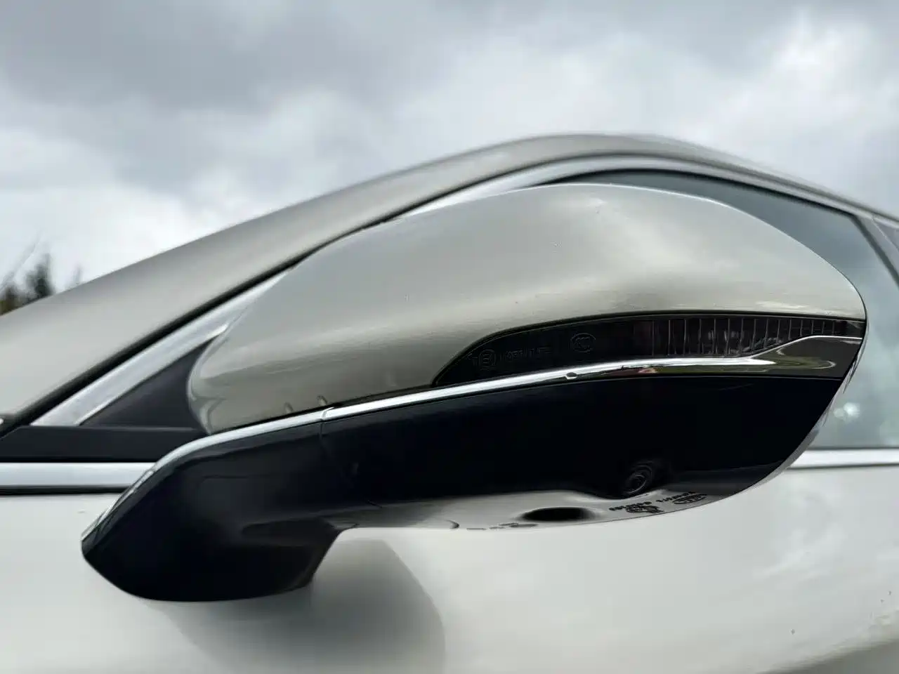 Фото 20 - Hongqi HS5