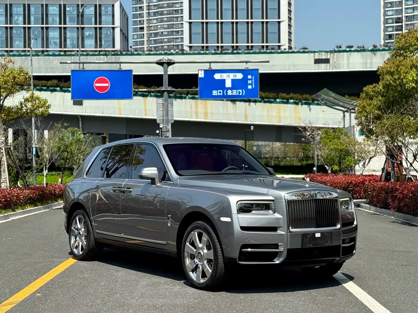 ROLLS-ROYCE CULLINAN