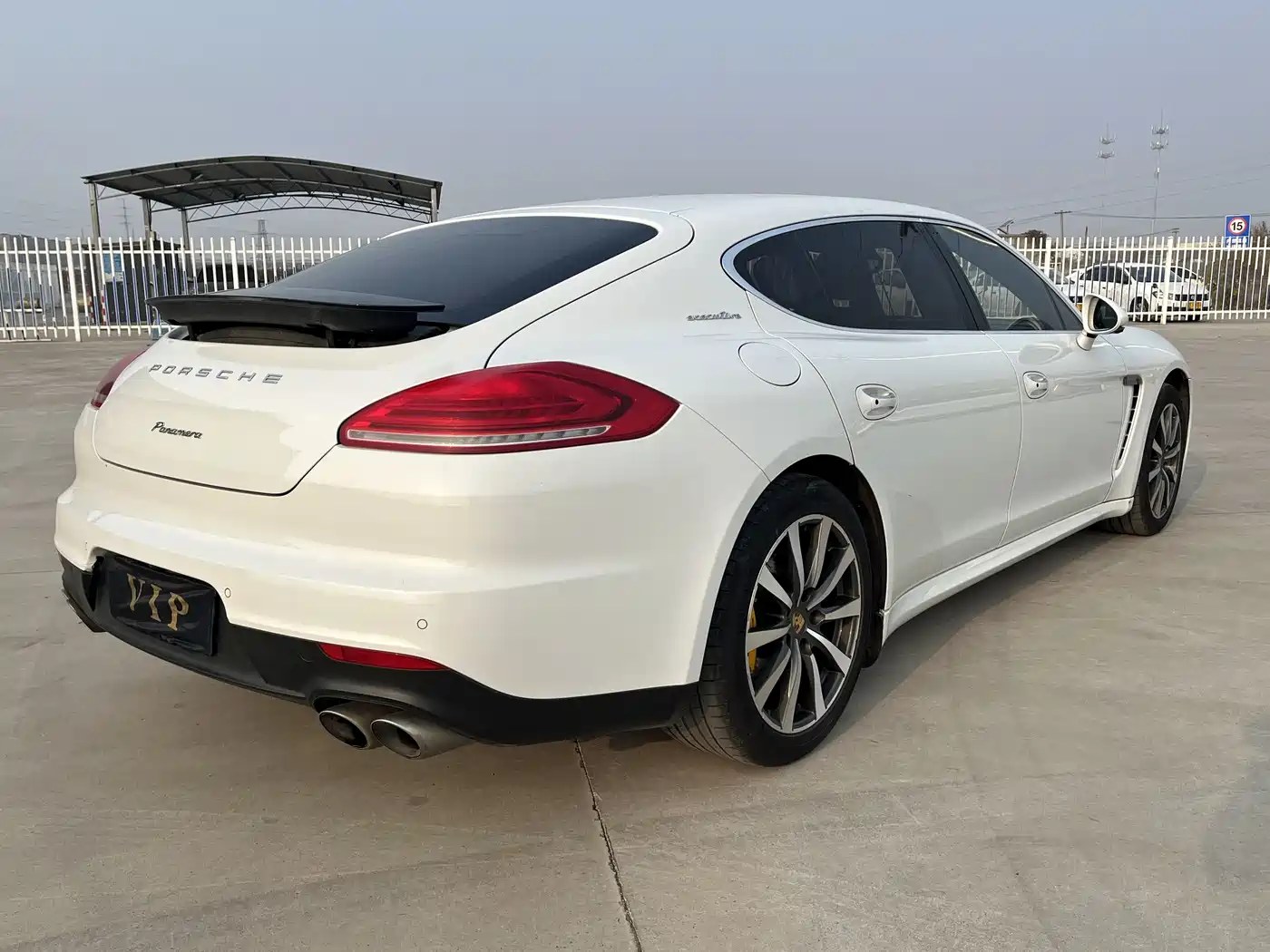 Porsche Panamera 2016 Panamera Executive Edition 3.0T фото 30