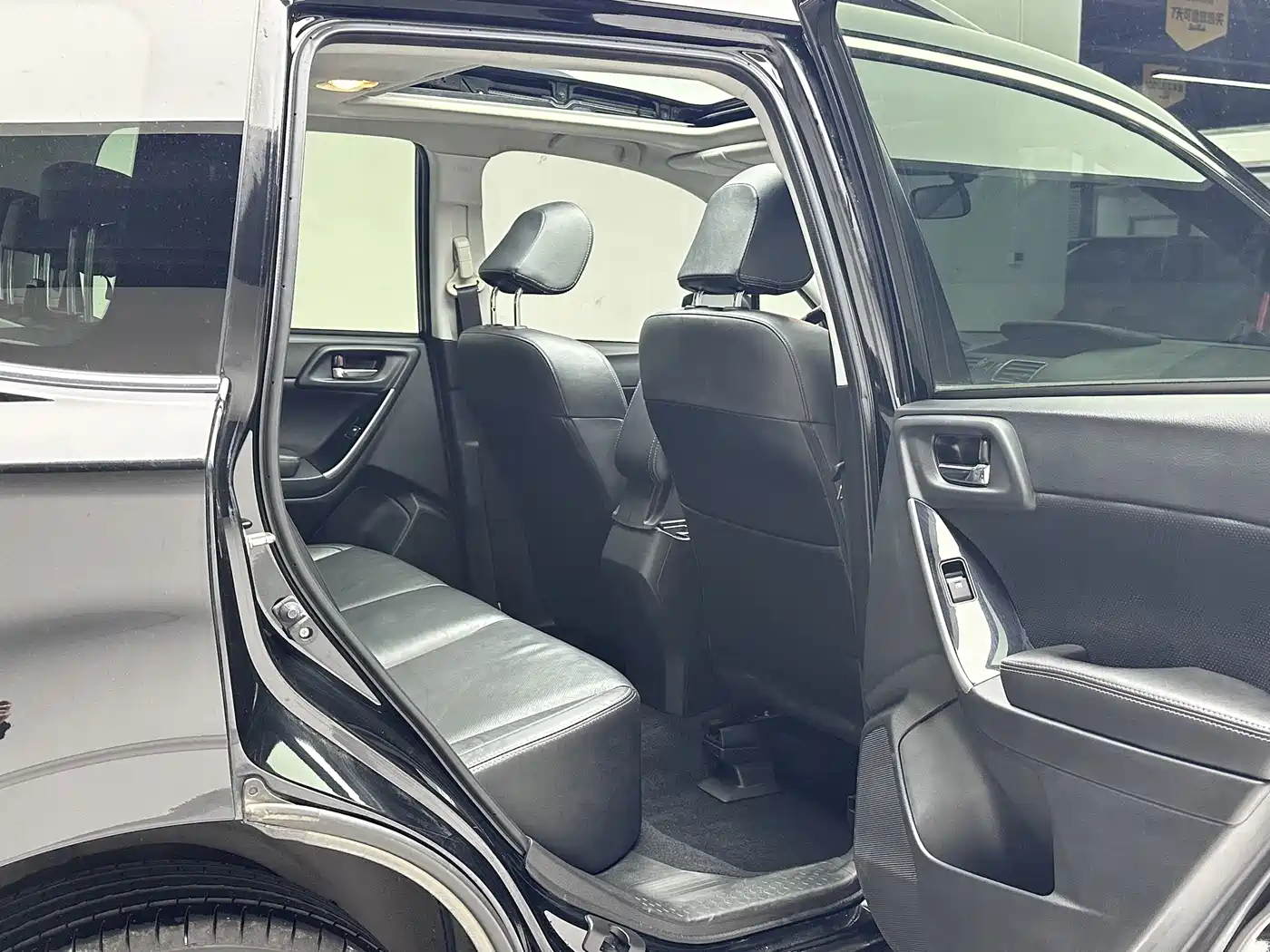 SUBARU FORESTER