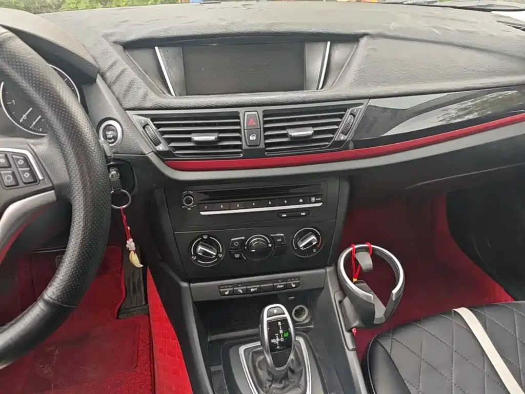 BMW X1 2015 Model sDrive18i Fashion Advanced Edition фото 13