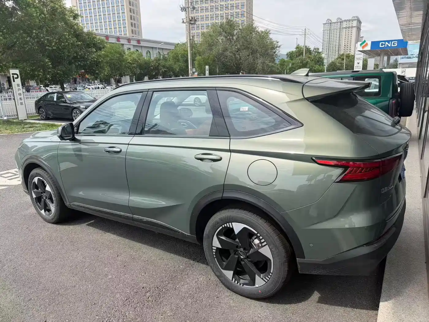 Photo 2 - Haval H6L