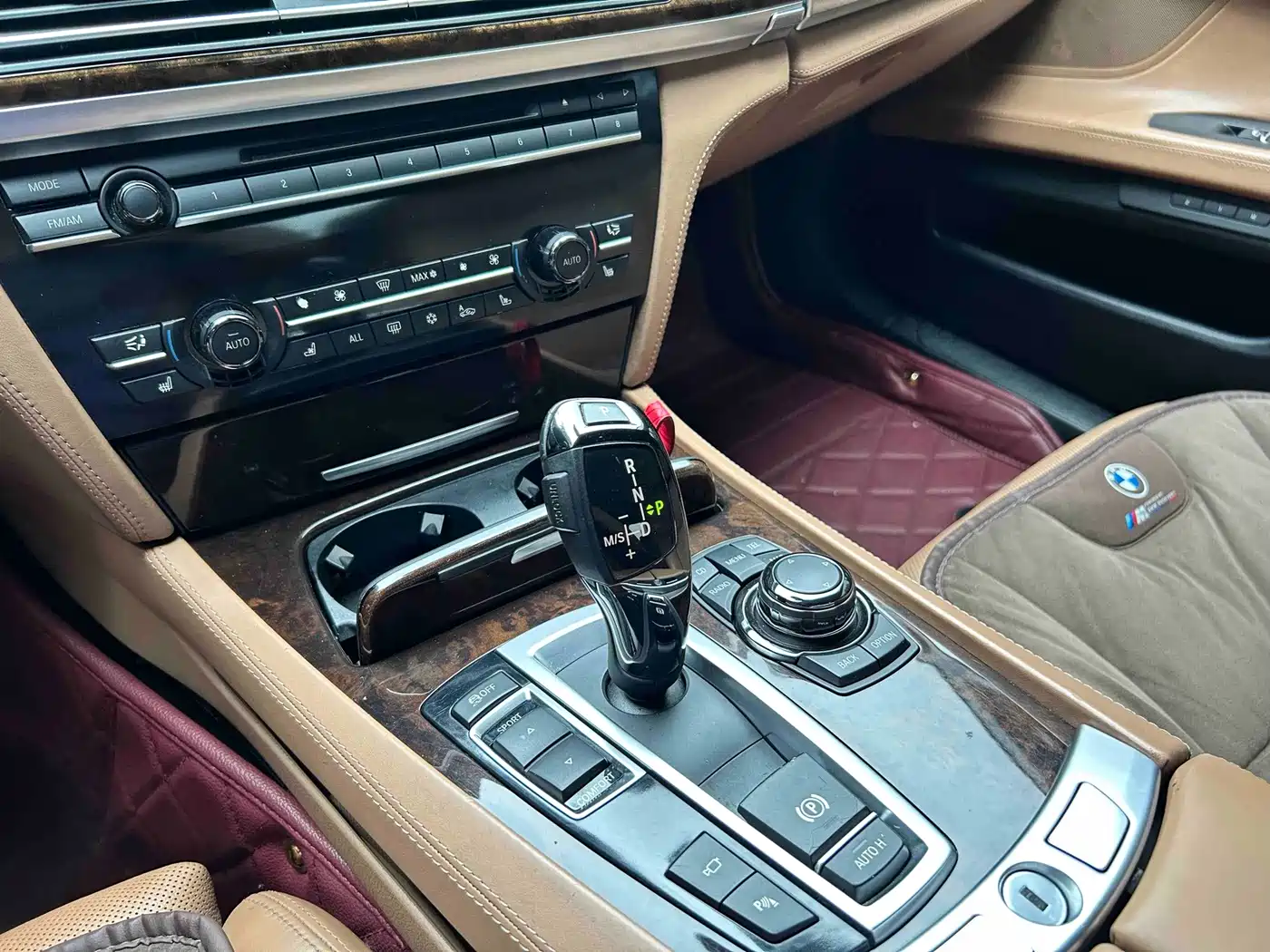 Фото 12 - BMW 7 Series
