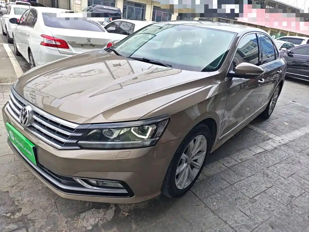 Фото 1 - Volkswagen Passat