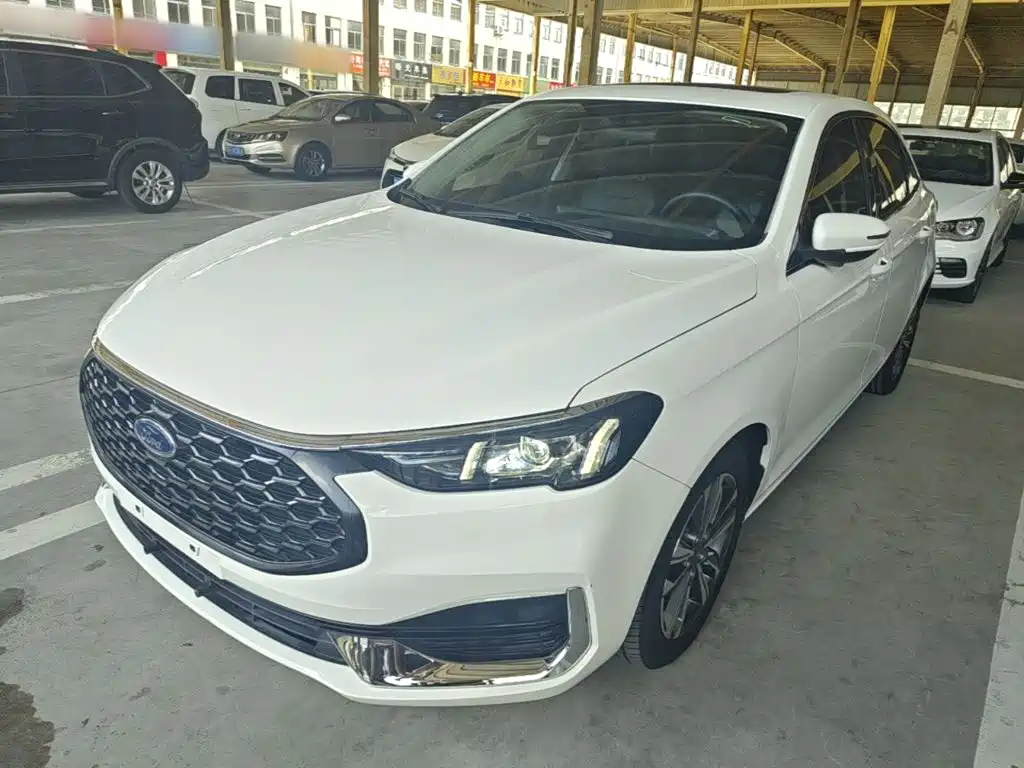 Ford Escort 2022 2021 1.5L Automatic Diamond Edition