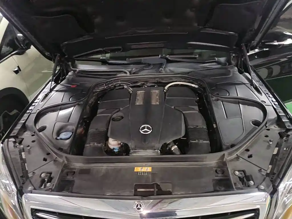 Фото 3 - Mercedes-Benz S-Class