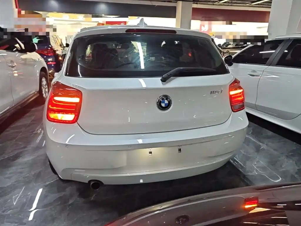 BMW 1 Series (Import) 2013 Facelift 118i Leading Model фото 6