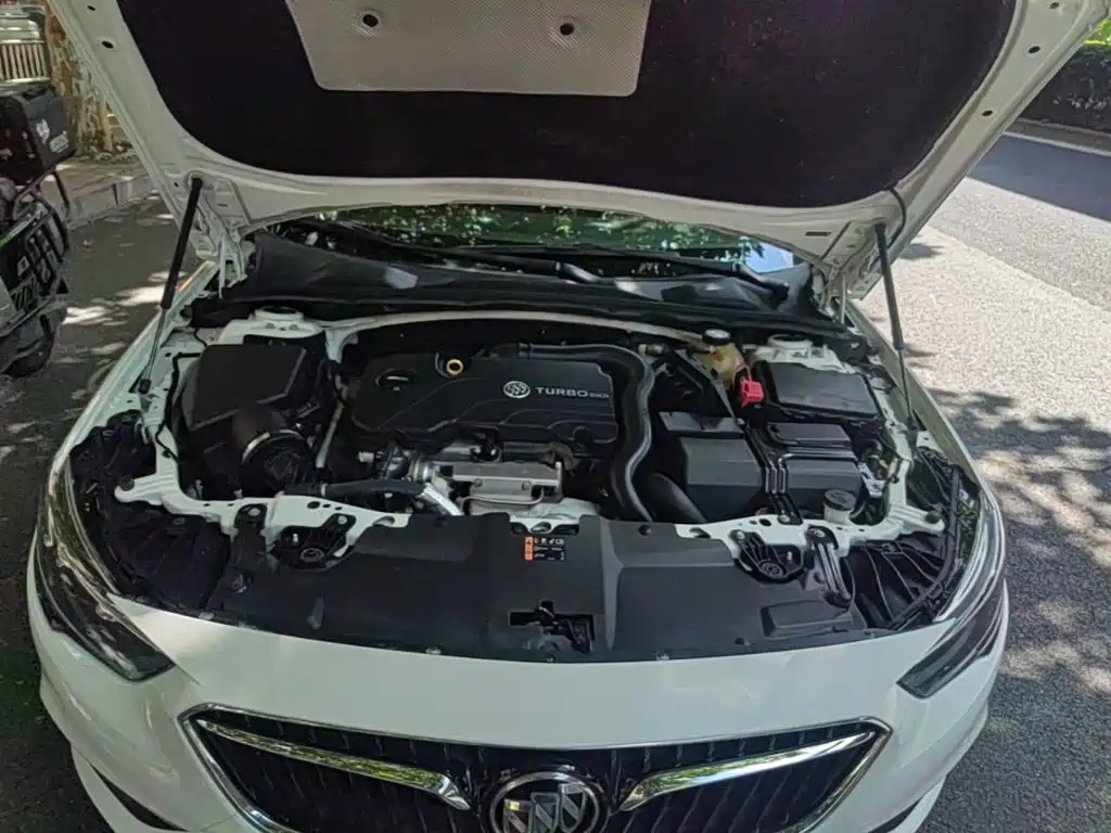 Фото 20 - Buick Regal