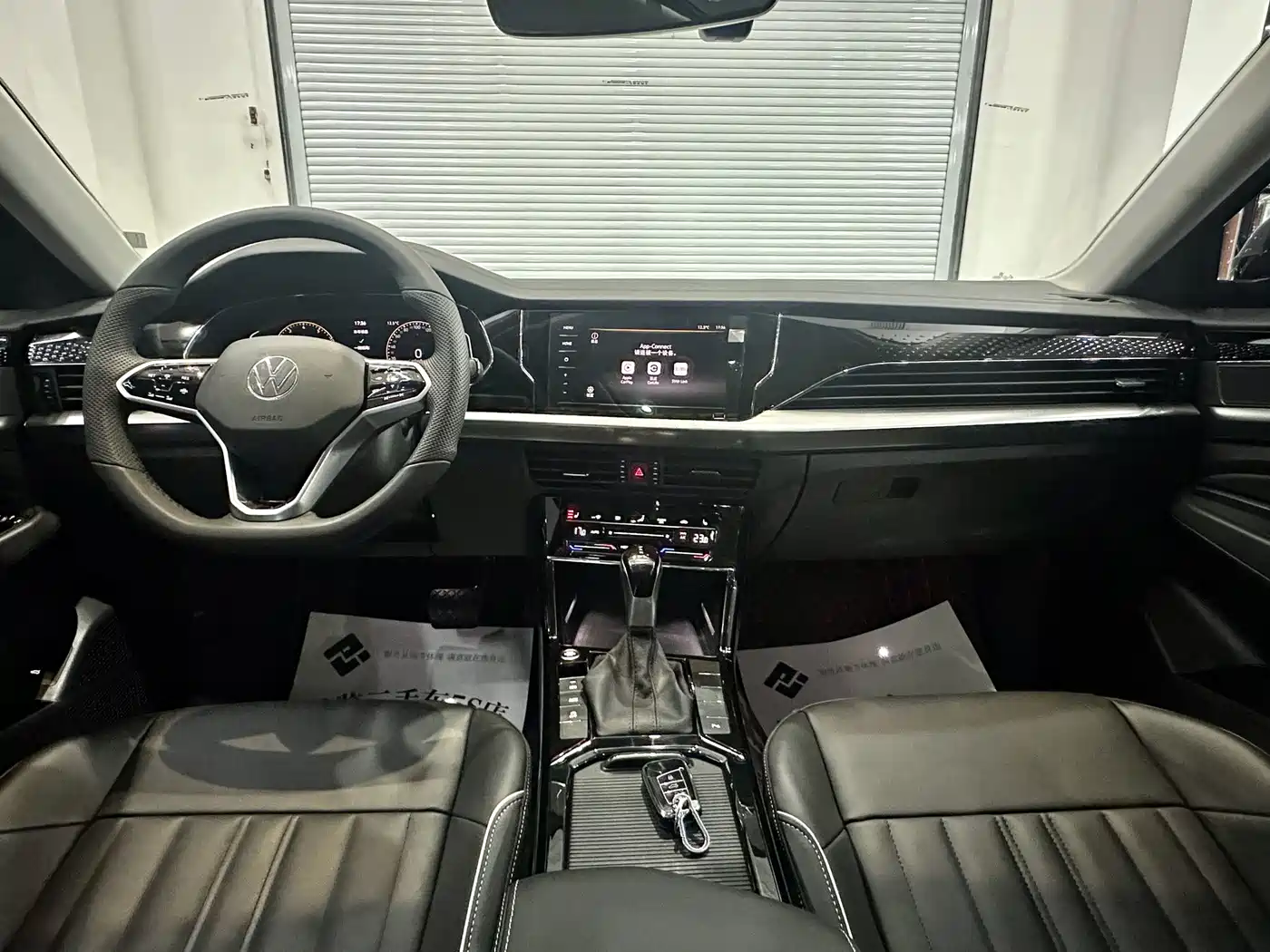 Volkswagen Passat 2023 330TSI Elite Edition фото 14