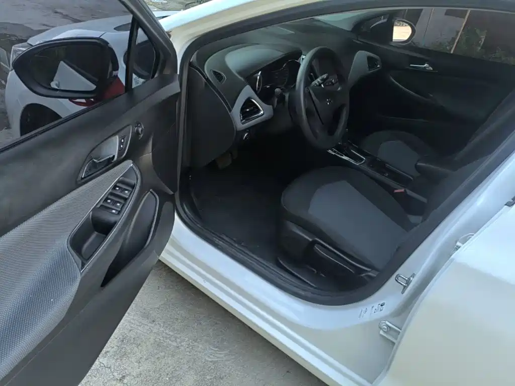 Chevrolet Cruze 2019 2018 Redline 320 Automatic Pioneer Edition