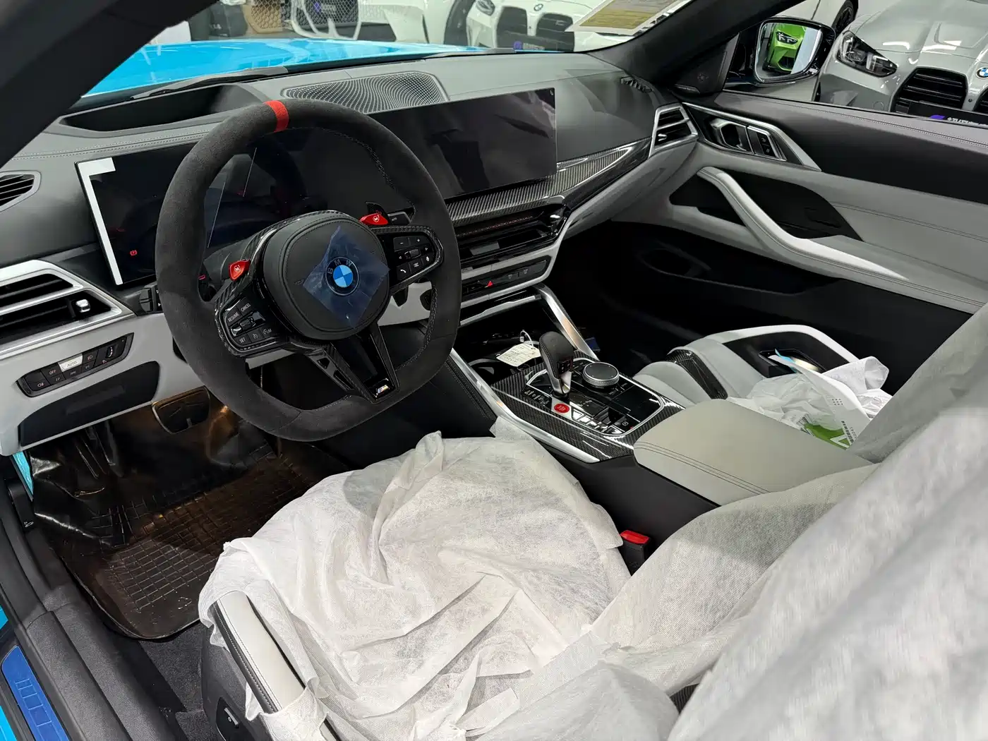 BMW M4 2024 BMW M4 Coupe M xDrive Competition фото 6