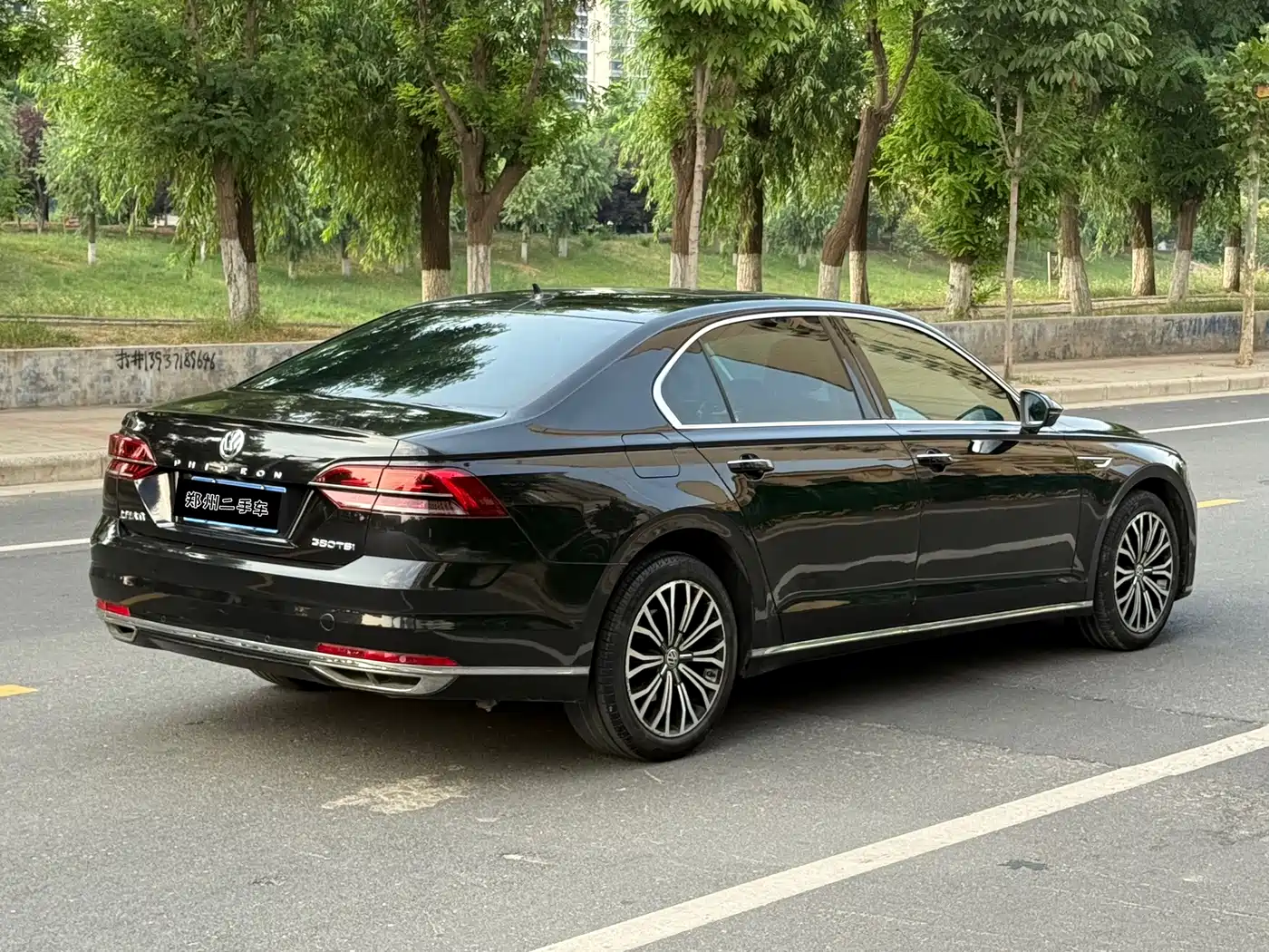 Photo 4 - Volkswagen Phideon