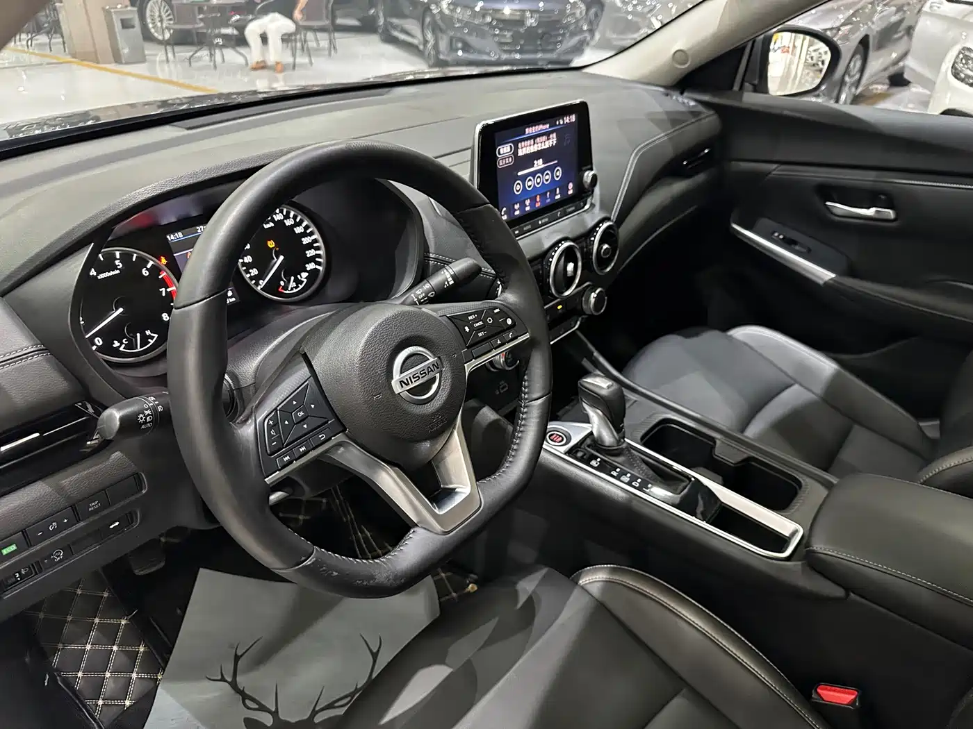 Nissan SYLPHY, миниатюра 6