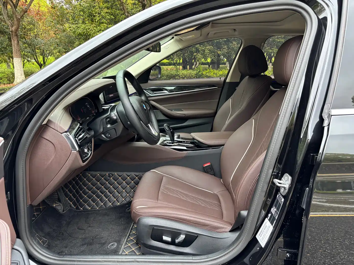 BMW 5 Series 2022 Model Second Facelift 525Li Luxury Package фото 11