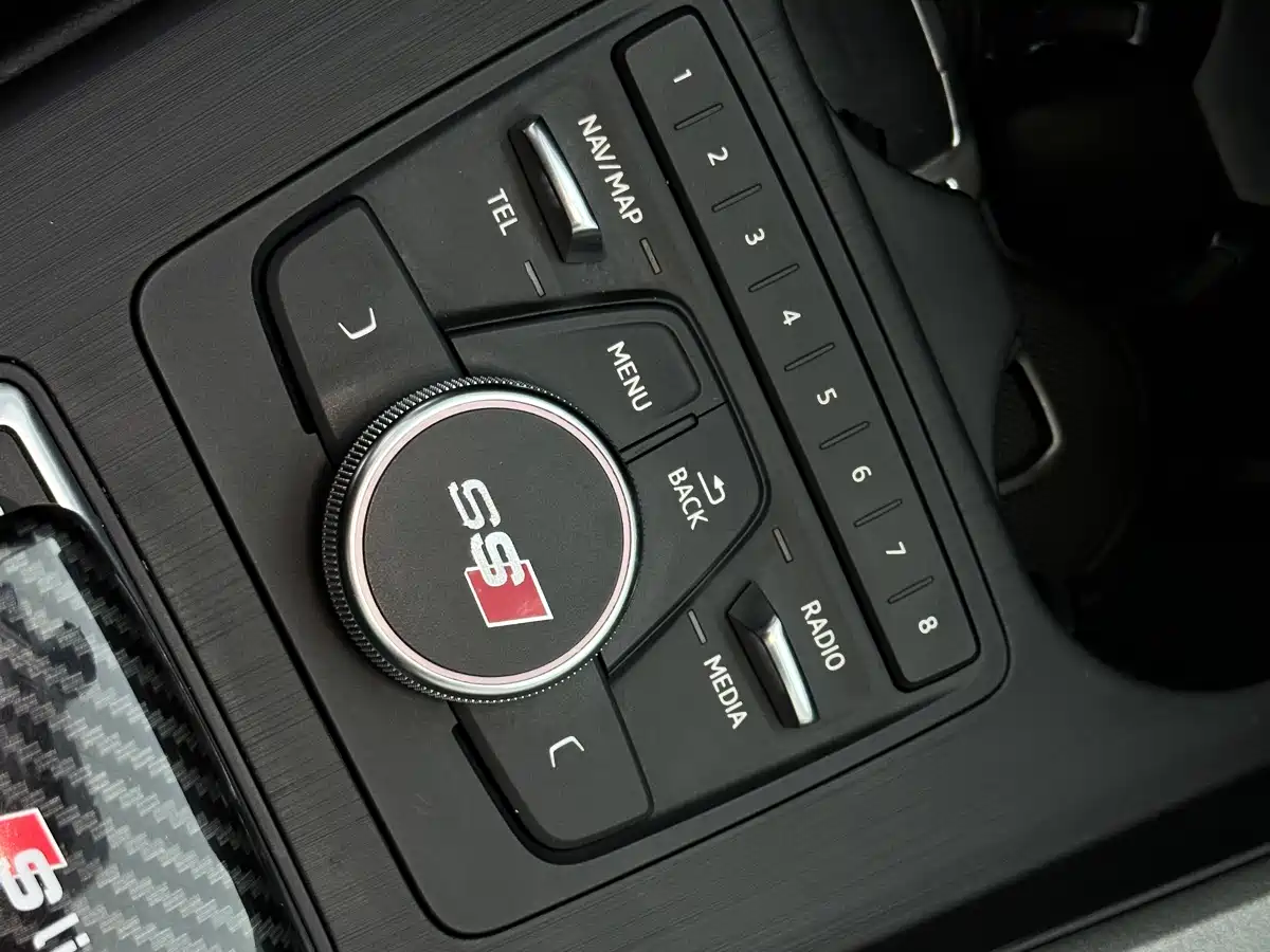 Audi A4L 2018 30th Anniversary 40 TFSI Progressive фото 25