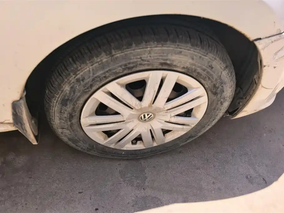 Volkswagen Polo 2016 1.4L Manual Trend фото 6