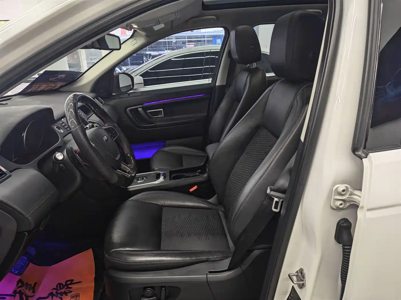 Land Rover Discovery Sport 2018 240PS PURE Edition фото 8