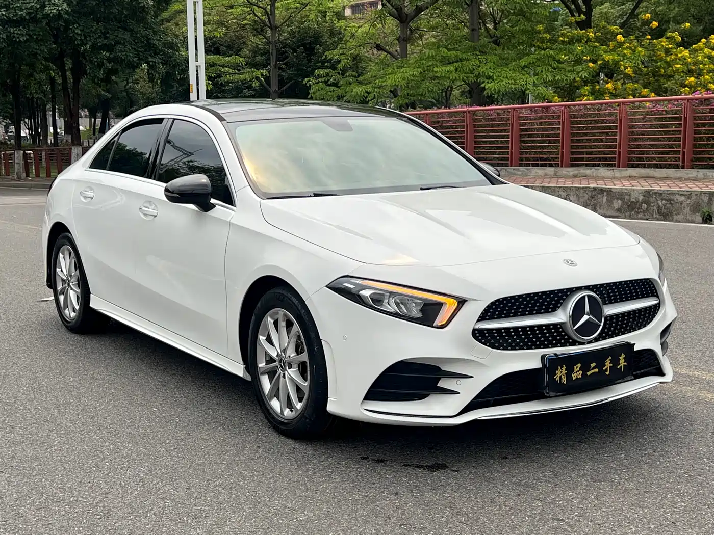 Mercedes-Benz A-Class 2020 Facelift A 200 L Sport Sedan Fashion фото 2