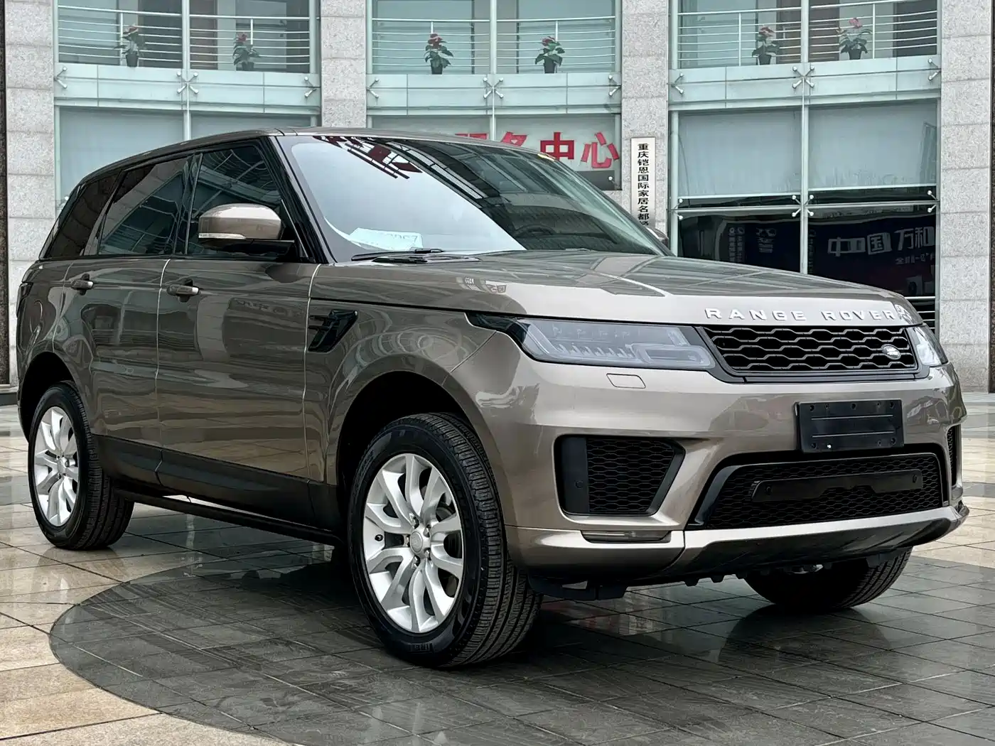 Land Rover Range Rover Sport 2015 3.0 SC V6 HSE фото 3