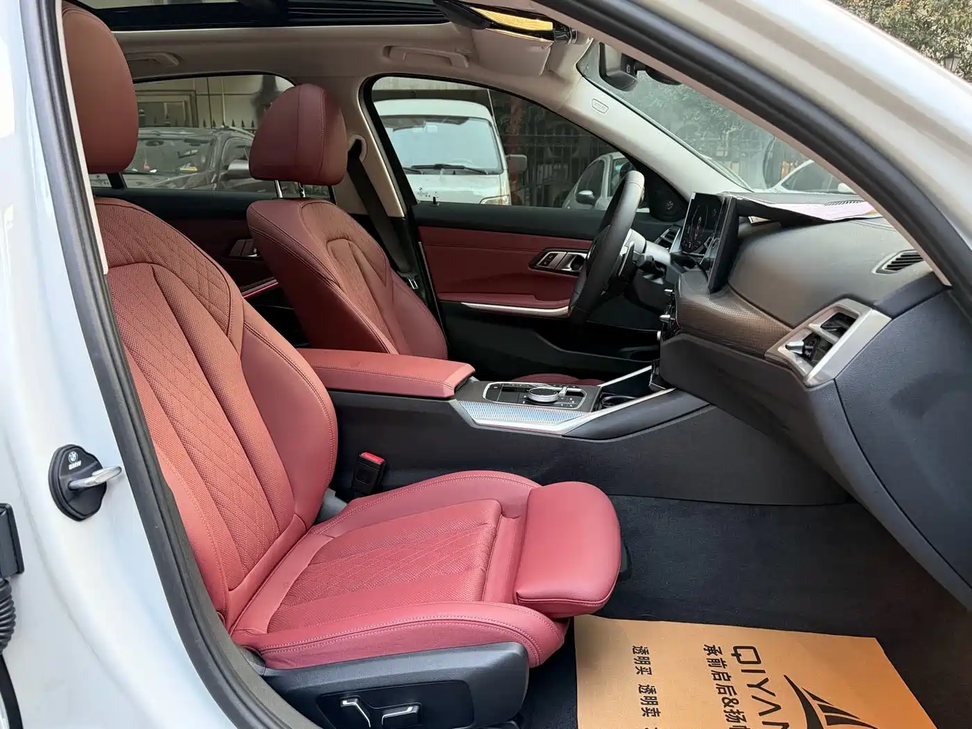 BMW 3 Series 2025 330Li M Sport Night Edition фото 9