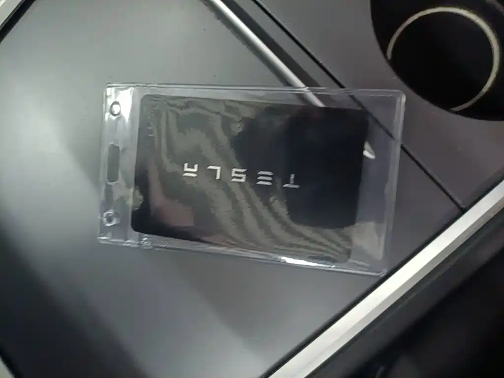 Фото 9 - Tesla Model Y
