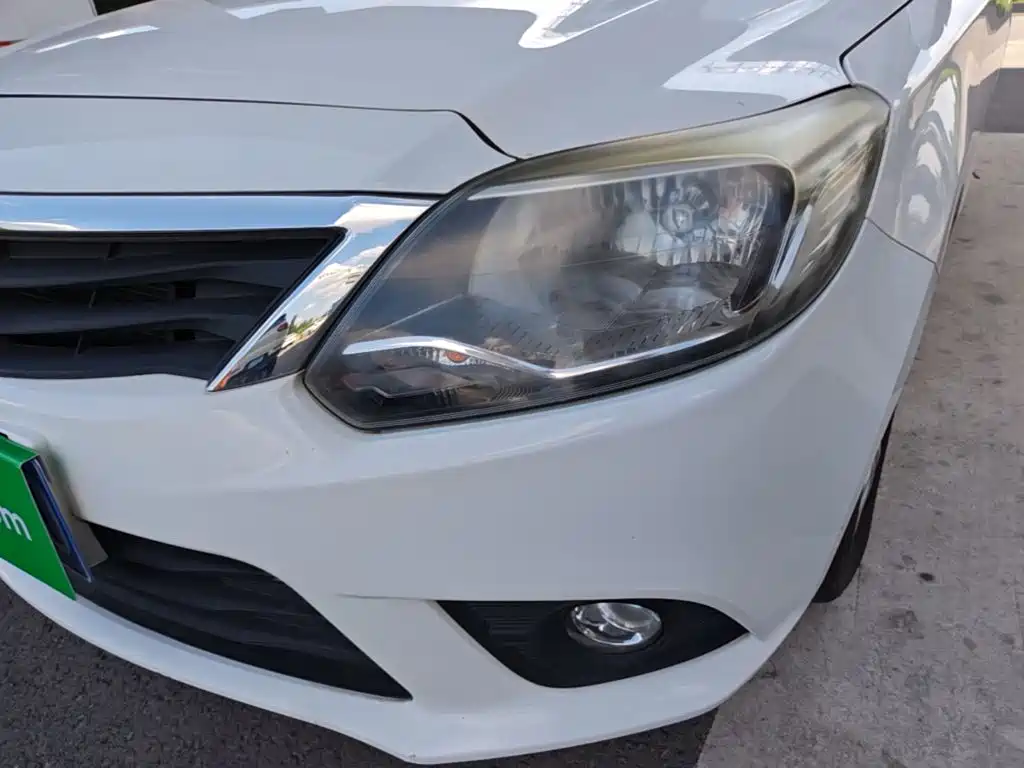 Changan Yuexiang V3 2018 2015 1.4L Manual Cozy (China V)