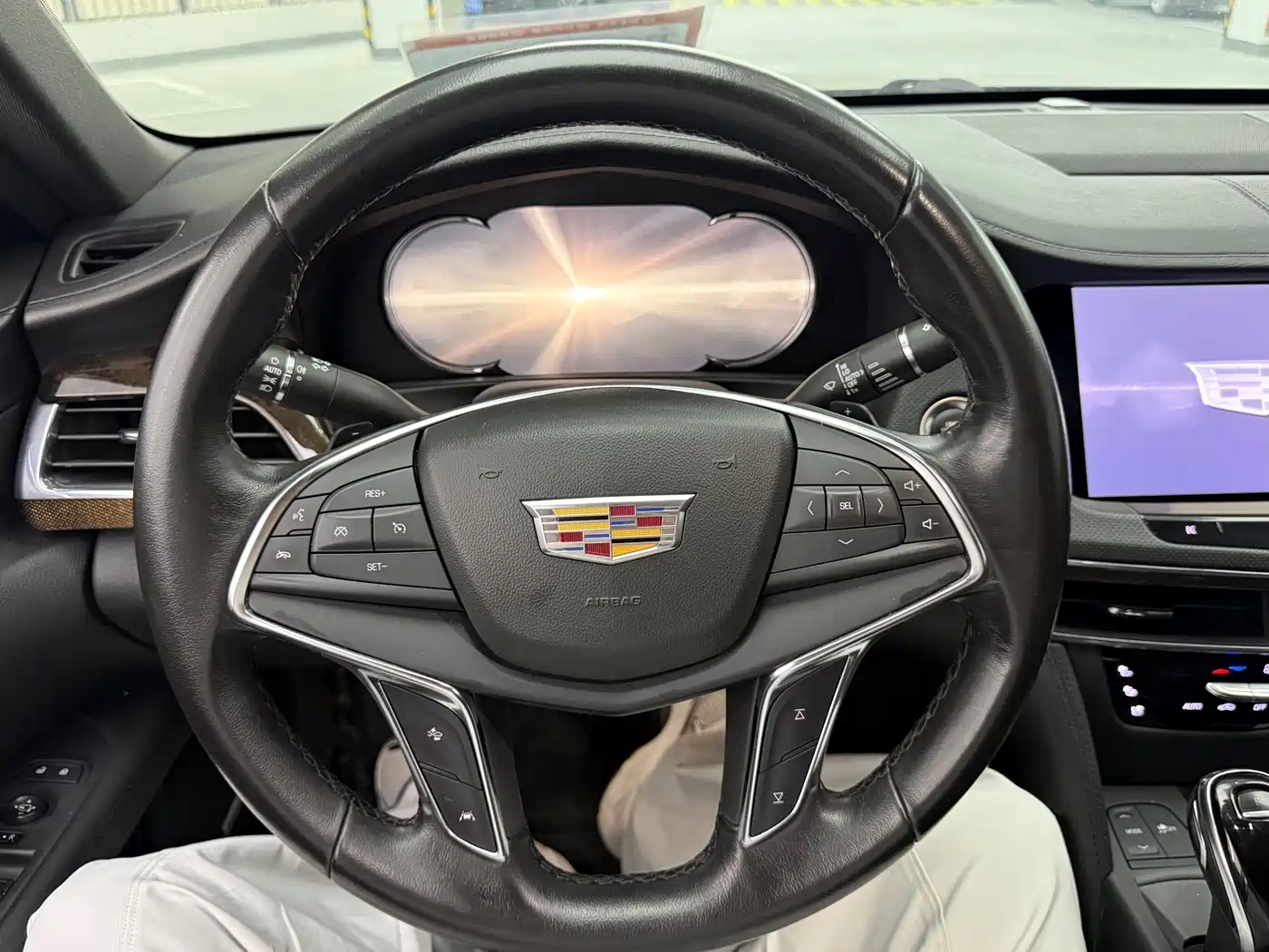 CADILLAC CT6