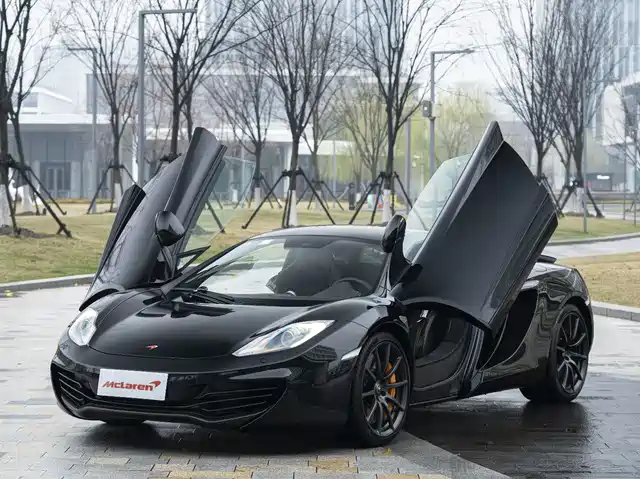 McLaren McLaren 12C 2013 3.8T COUPE