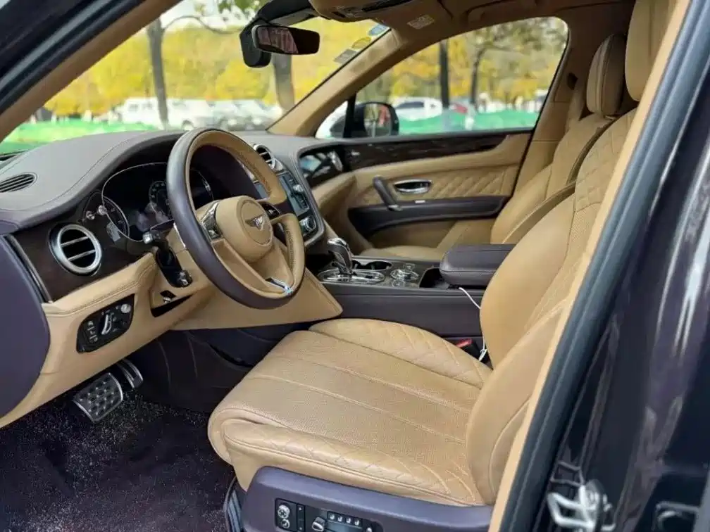 Bentley Bentayga 2016 2016 6.0T Standard Edition