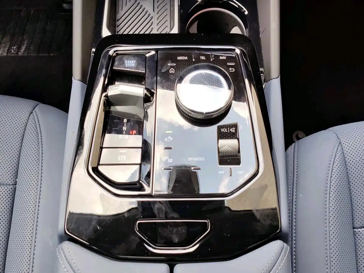 BMW i5 2024 2024 eDrive 35L Premium Model M Sport Package
