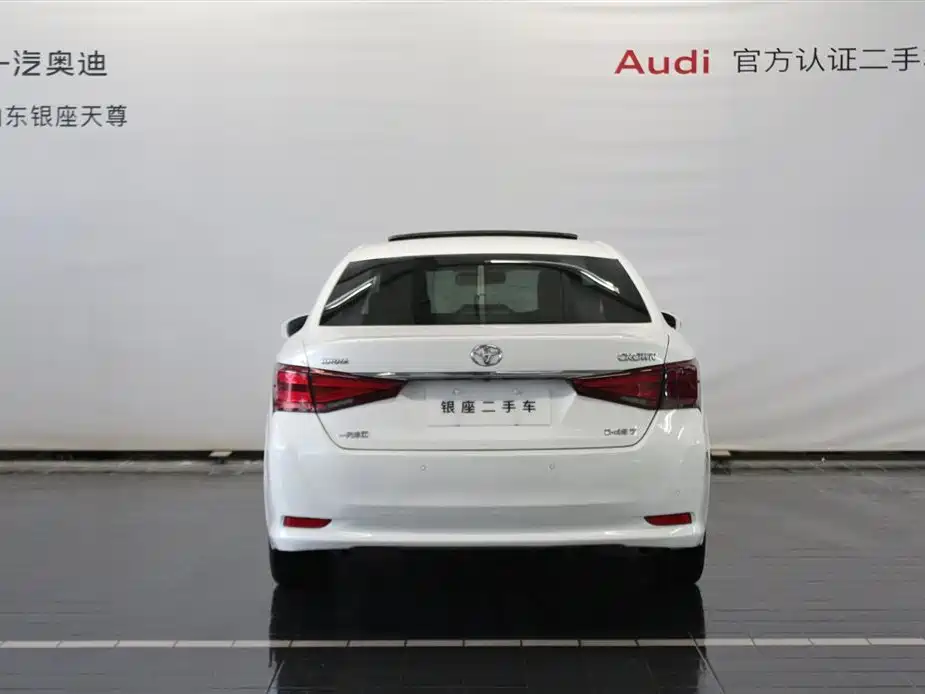 Toyota Crown 2015 2.0T Fashion фото 6
