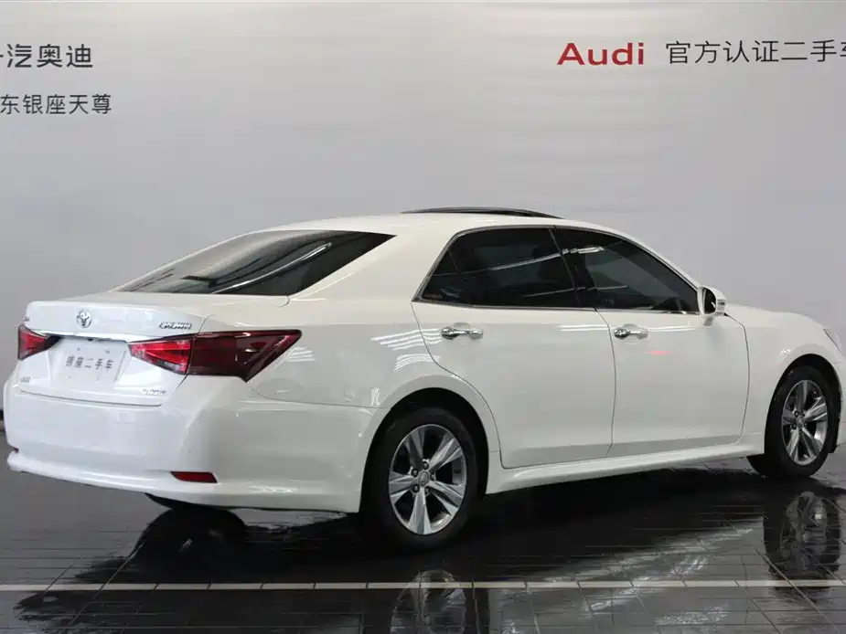 Toyota Crown 2015 2.0T Fashion фото 5