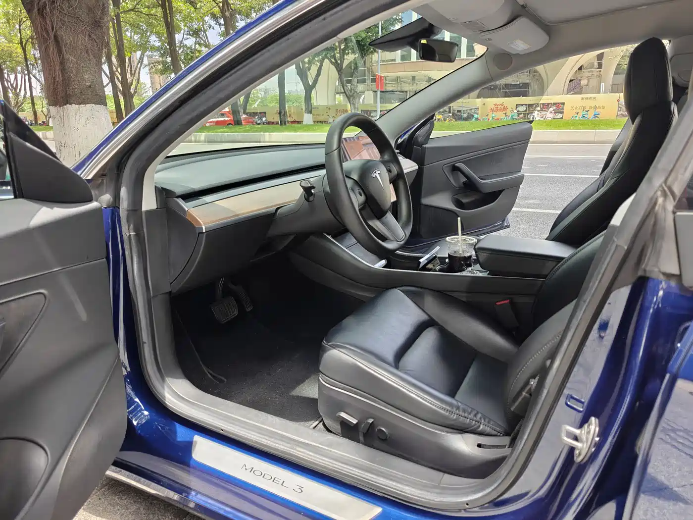Tesla Model 3 (Import) 2019 2019 Standard Range RWD Upgraded Edition