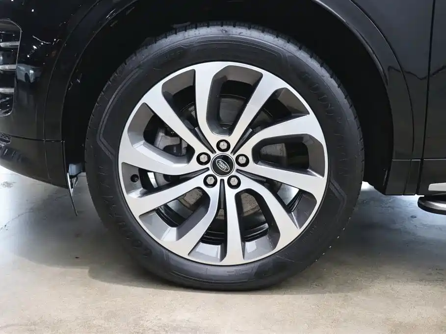 Land Rover Discovery Sport 2024 Performance Technology Edition фото 28