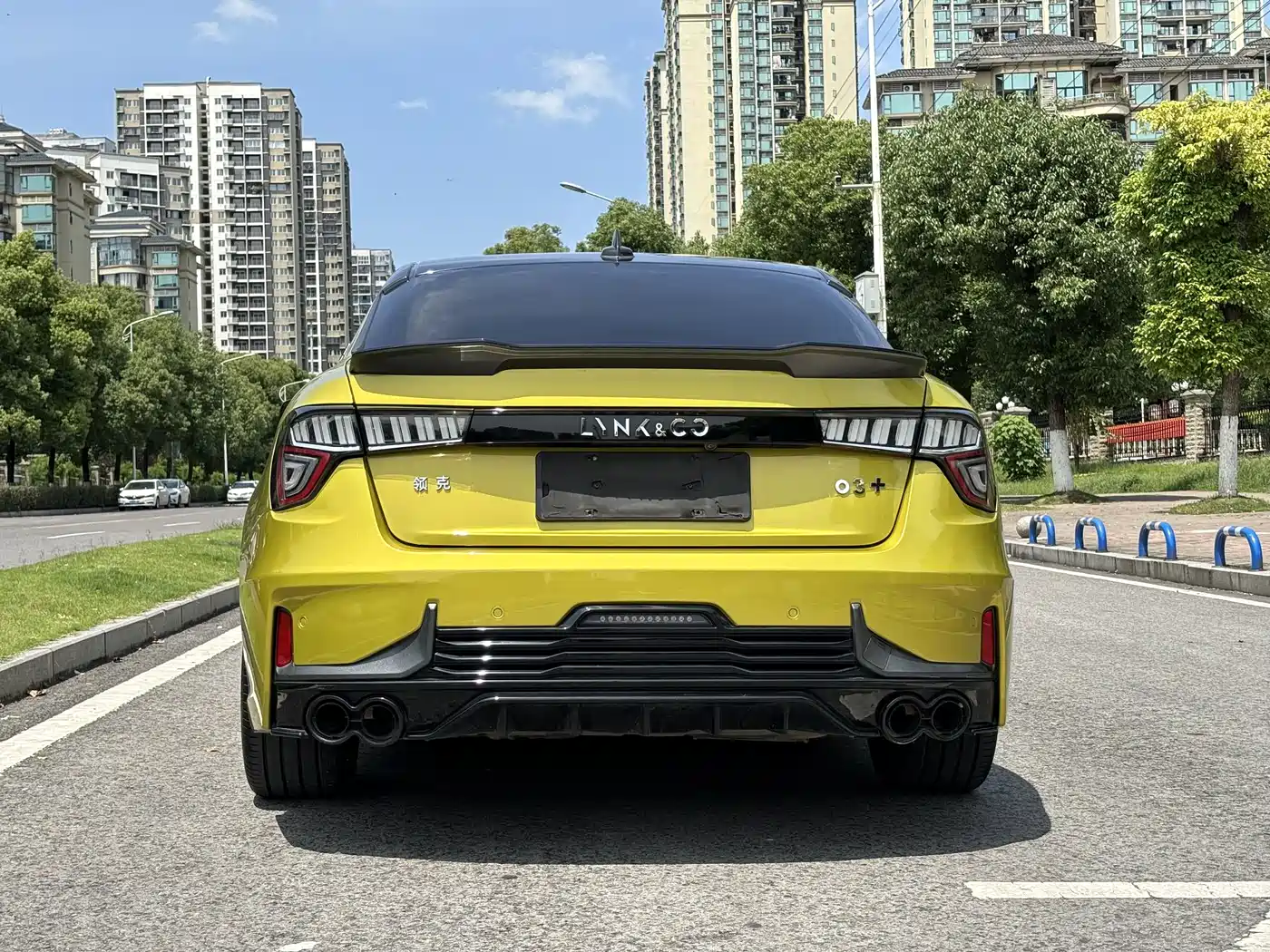 Lynk & Co 03 2021 03+ 2.0TD Auto Wind Rider Edition фото 6
