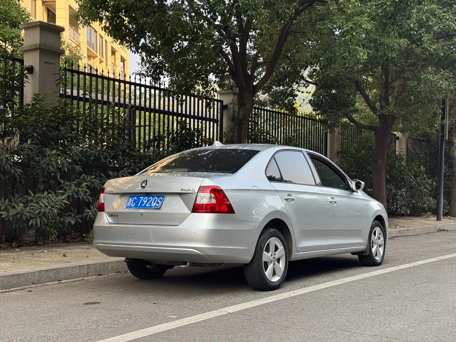 Photo 7 - Škoda Rapid