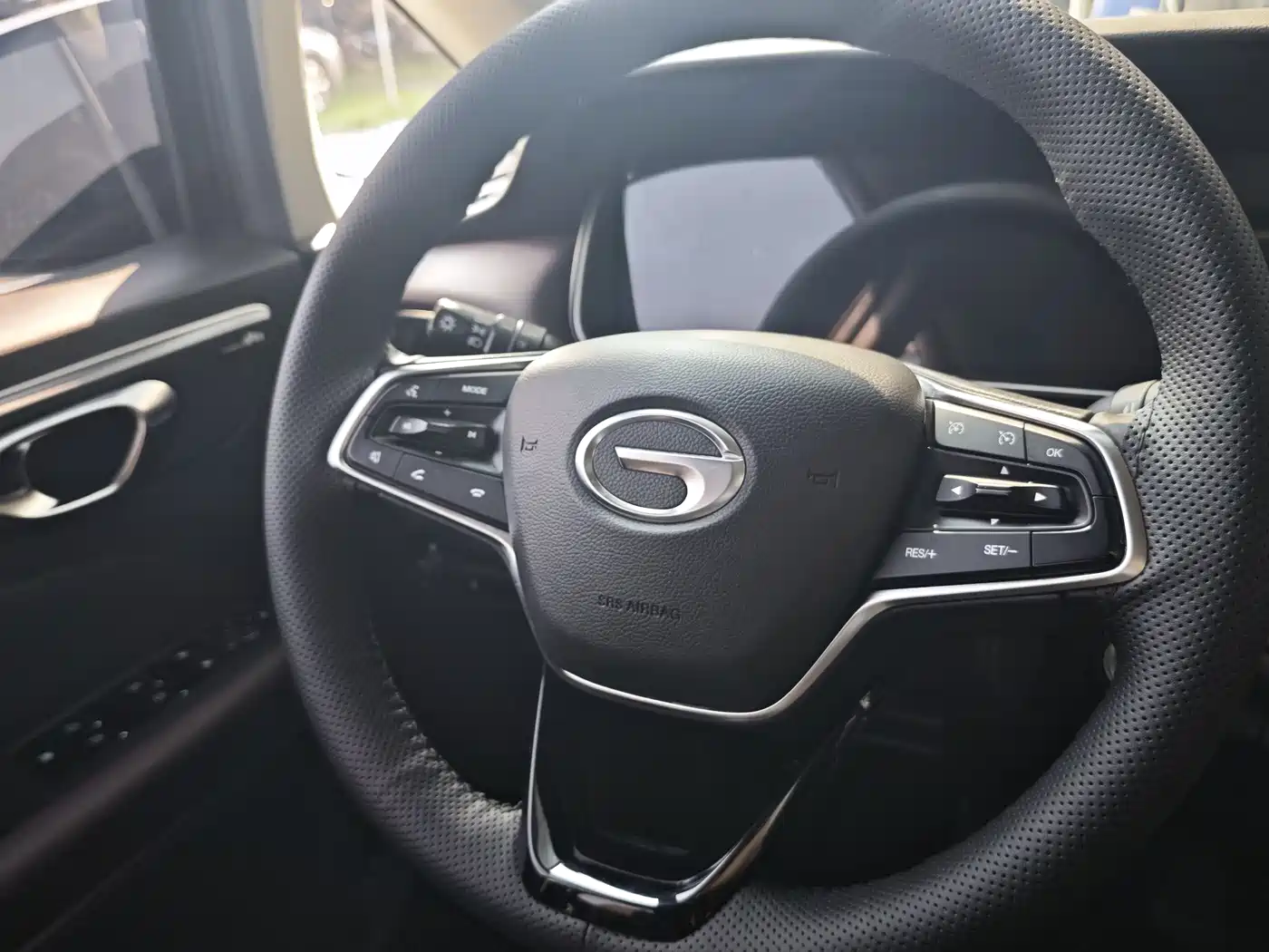 GAC Trumpchi Trumpchi M6 2021 270T DCT Elite Edition (7-Seater) фото 15