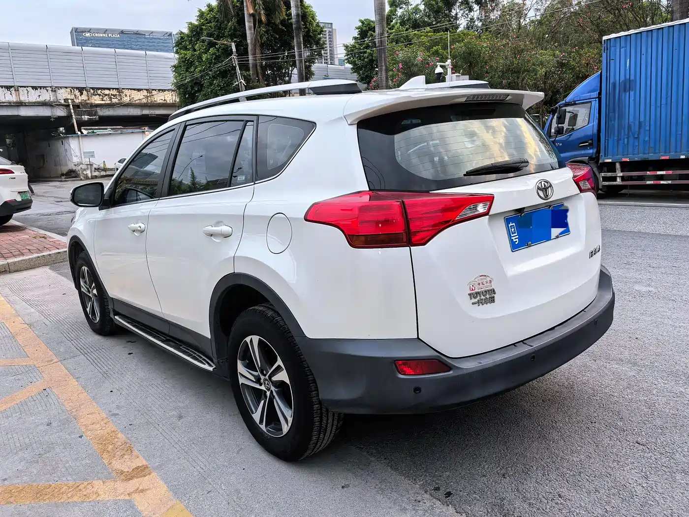 Toyota RAV4 Rongfang 2015 2.0L CVT 2WD Urban Edition фото 5